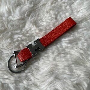 H Initial Keychain 🧡🍊